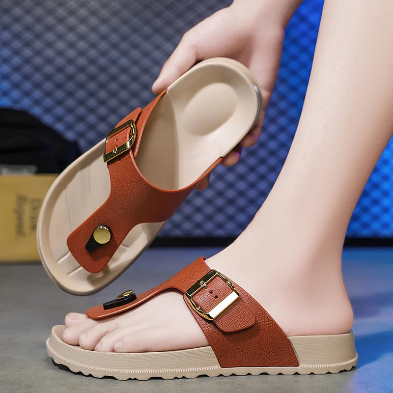 Summer Sandals 2026 New Outer Wear Flip-Flops Convenient Buckle Soft Sole Non-Slip Wear-Resistant Simple Beach Shoes