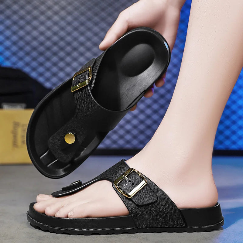 Summer Sandals 2026 New Outer Wear Flip-Flops Convenient Buckle Soft Sole Non-Slip Wear-Resistant Simple Beach Shoes
