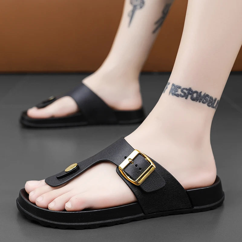 Summer Sandals 2026 New Outer Wear Flip-Flops Convenient Buckle Soft Sole Non-Slip Wear-Resistant Simple Beach Shoes