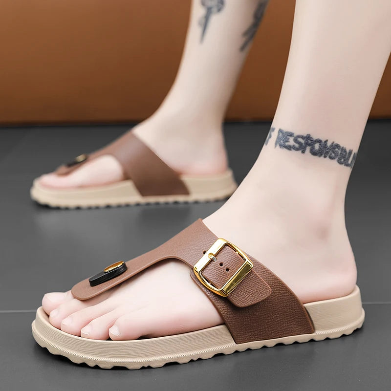 Summer Sandals 2026 New Outer Wear Flip-Flops Convenient Buckle Soft Sole Non-Slip Wear-Resistant Simple Beach Shoes